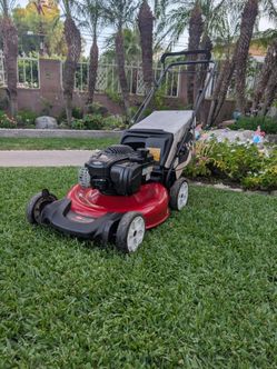 Lawnmower lawn mower