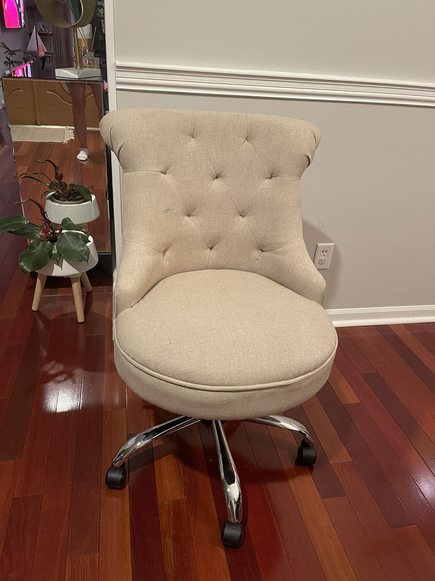 Elegant Desk Office Chair