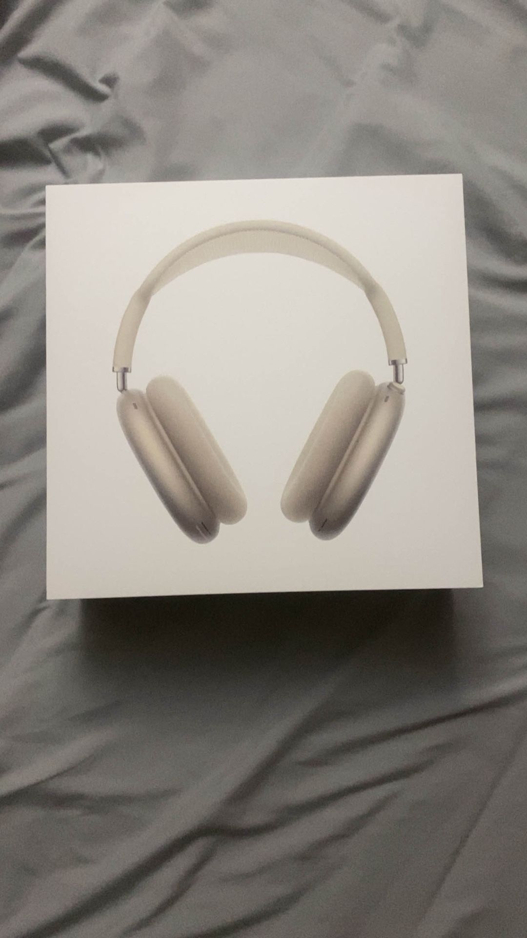 Apple Over-Ear Headphones - Silver