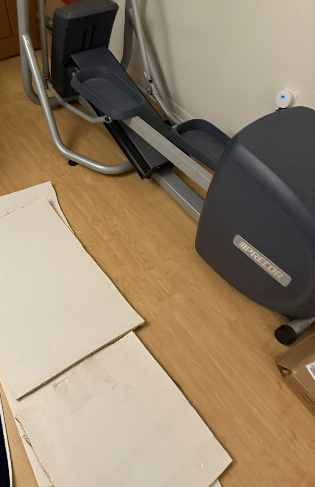 FREE! Precor EFX 225 Elliptical Exercise Machine with Arms and Heart-rate.