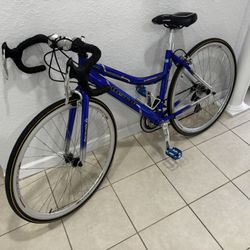 Road Bicycle Denali . 6061 Series. Like New  Frame 18” 