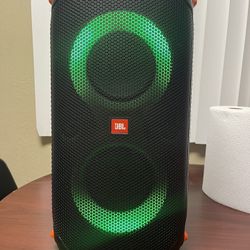 Bocina JBL PARTYBOX 110