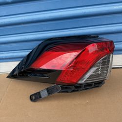 2019,2020,2021,2022,2023,2024,2025 Toyota Rav4 TailLight/Mica Trasera Lh Driver Oem,Original  Ask