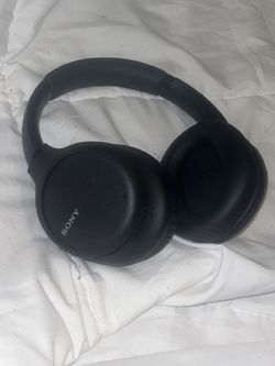 Brand new Sony Noise Canceling Headphones
