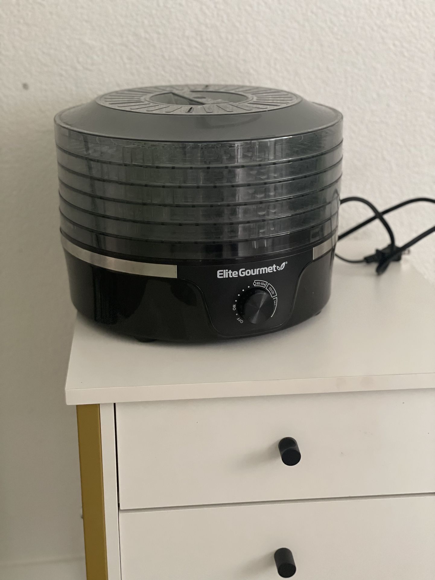 Presto 06301 Dehydro Digital Electric Food Dehydrator for Sale in Las  Vegas, NV - OfferUp