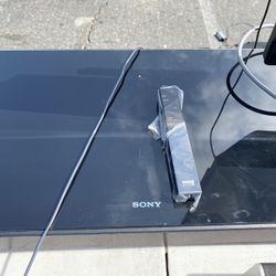 Speaker Bluetooth Speaker Sound Base Sony Speaker With Remote MAKE AN OFFER!
