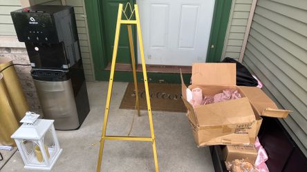 Easel