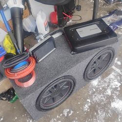 12 Inch Kickers  And Amplifier 