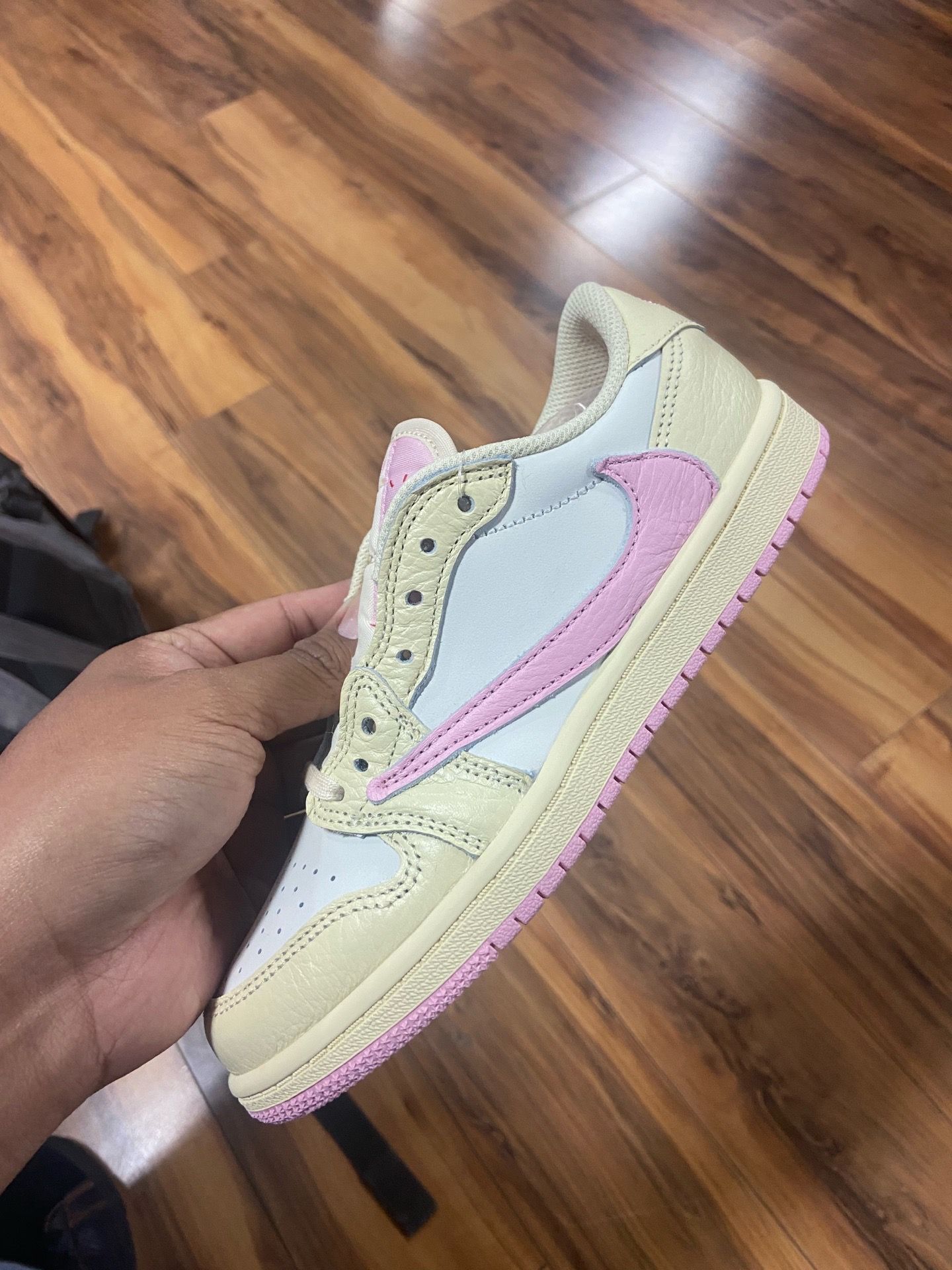 Jordan 1 Retro Low OG SP Travis Scott Shy Pink (PS)Size 3Y *IN HAND*