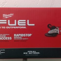 MILWAUKEE COMBO $370
