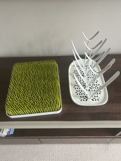 Baby Feeding Racks