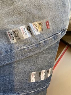 LEVI’S