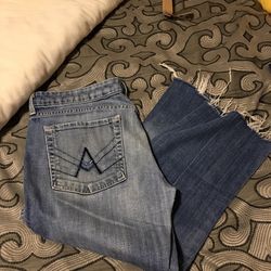 Cute custom capri's 'Seven for all mankind' jeans