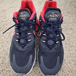Nike 270 React