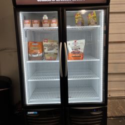 DOUBLE DOOR FREEZER (MINUS FORTY)