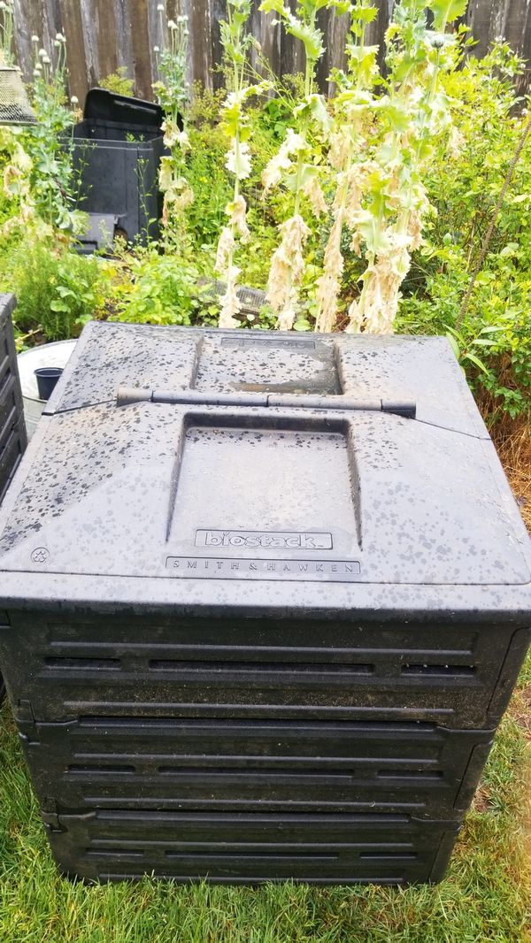compost bin. biostack smith & hawken for Sale in Salem, OR OfferUp