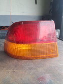 Left Rear Brake Light Good Condition For 1998 Honda Civic 1.6l Engine 2 Doors Automatic Transmission