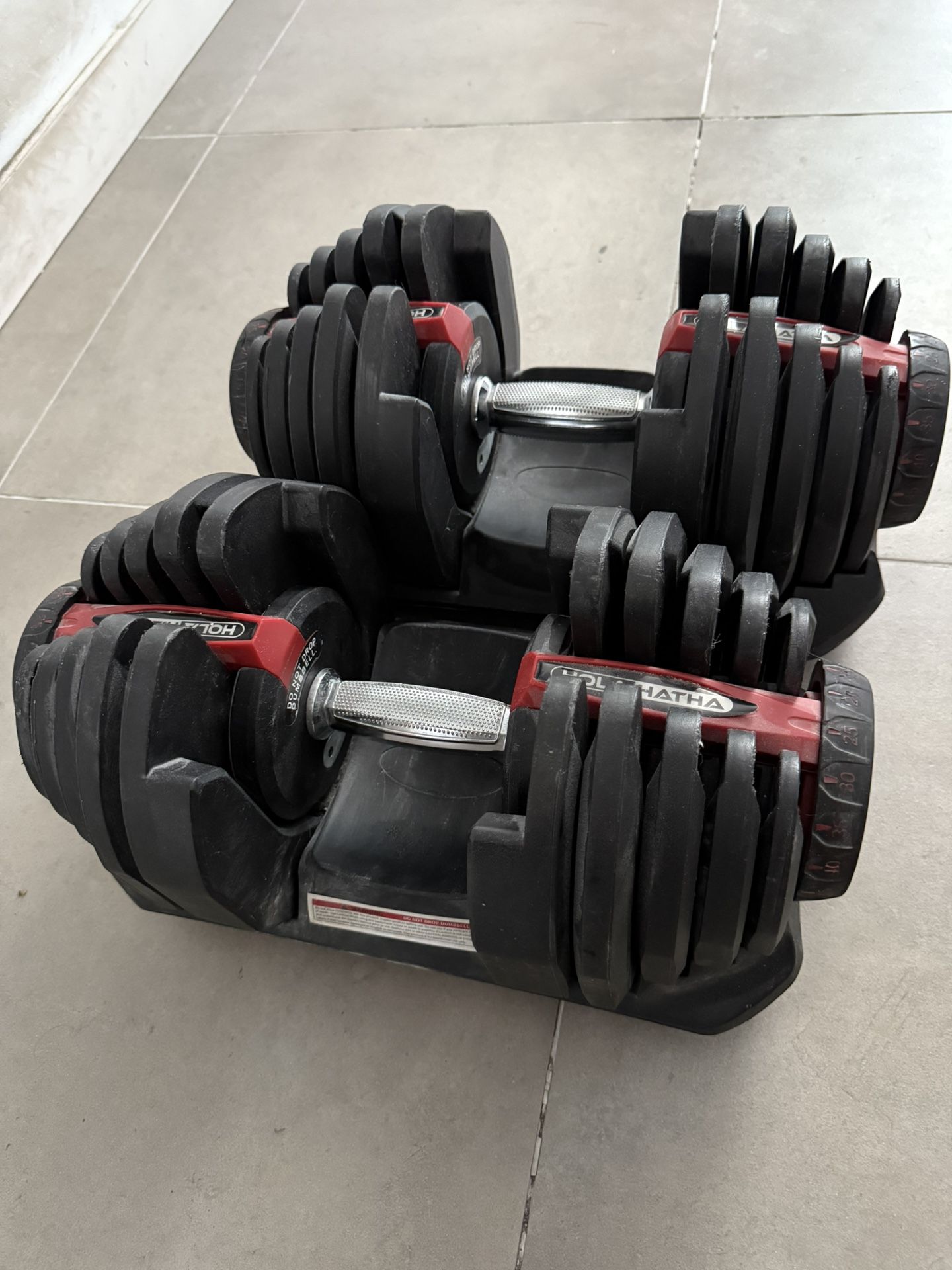 Adjustable Dumbbells. Up To 90lbs Each