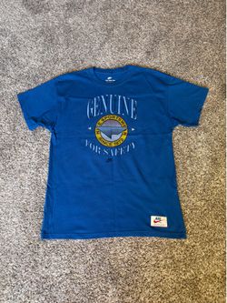 Nike T Shirt Size Medium