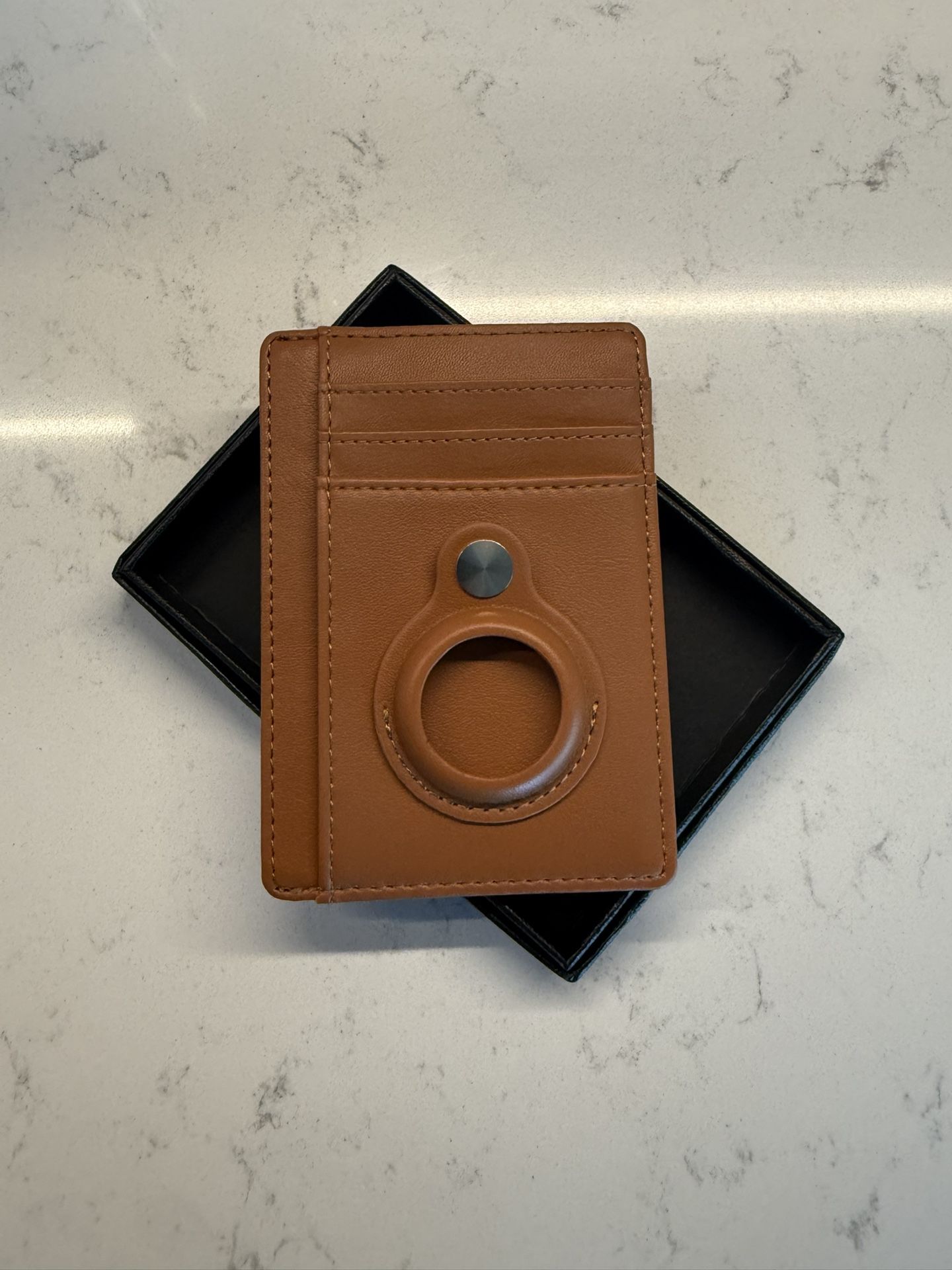 Wallet With Apple AirTag Pocket
