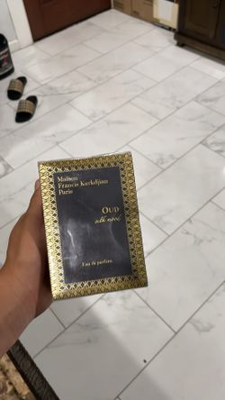 Colognes-Perfumes