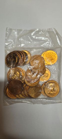 Lot of 36 Franklin Mint Shell Oil Company's Presidential Hall of Fame Medalions - Sealed Bag