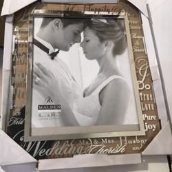 Malden Glass Floater Picture Frame for 8x10 Wedding Photo Happily Ever After