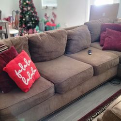 Brown Comfy Sectional w/ Ottoman