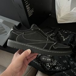 Travis low Size 11 🔥🔥🔥