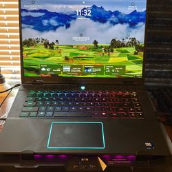 Alienware M16 R2 Gaming Laptop