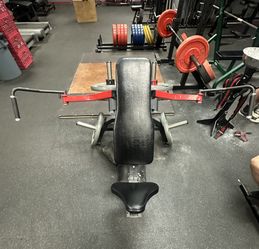 Incline Chest Fly Machine