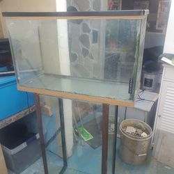 29 gallon replite tank w lid