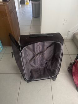 Samsonite 27”
