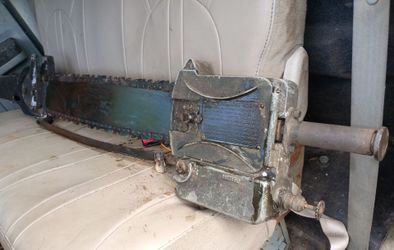 Tomberhog Chainsaw