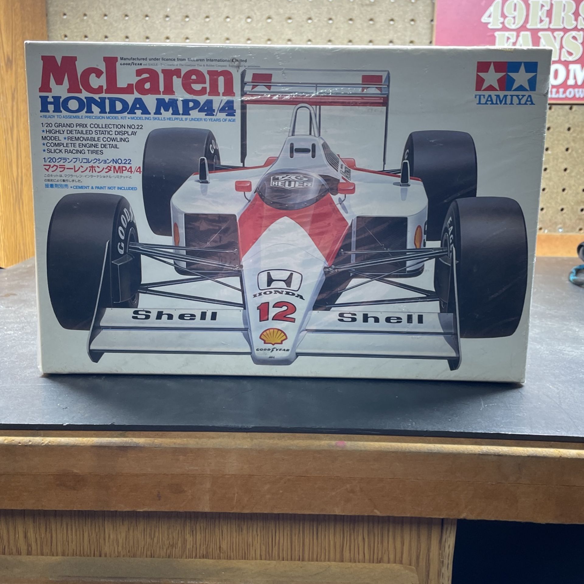 Tamiya McLaren Honda MP4/4 1/20 Scale Model