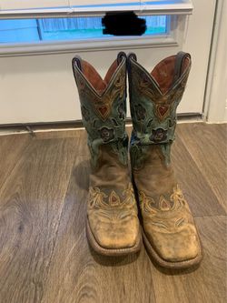 Dan post women’s cowboy boots