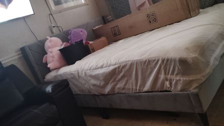Queen size bed