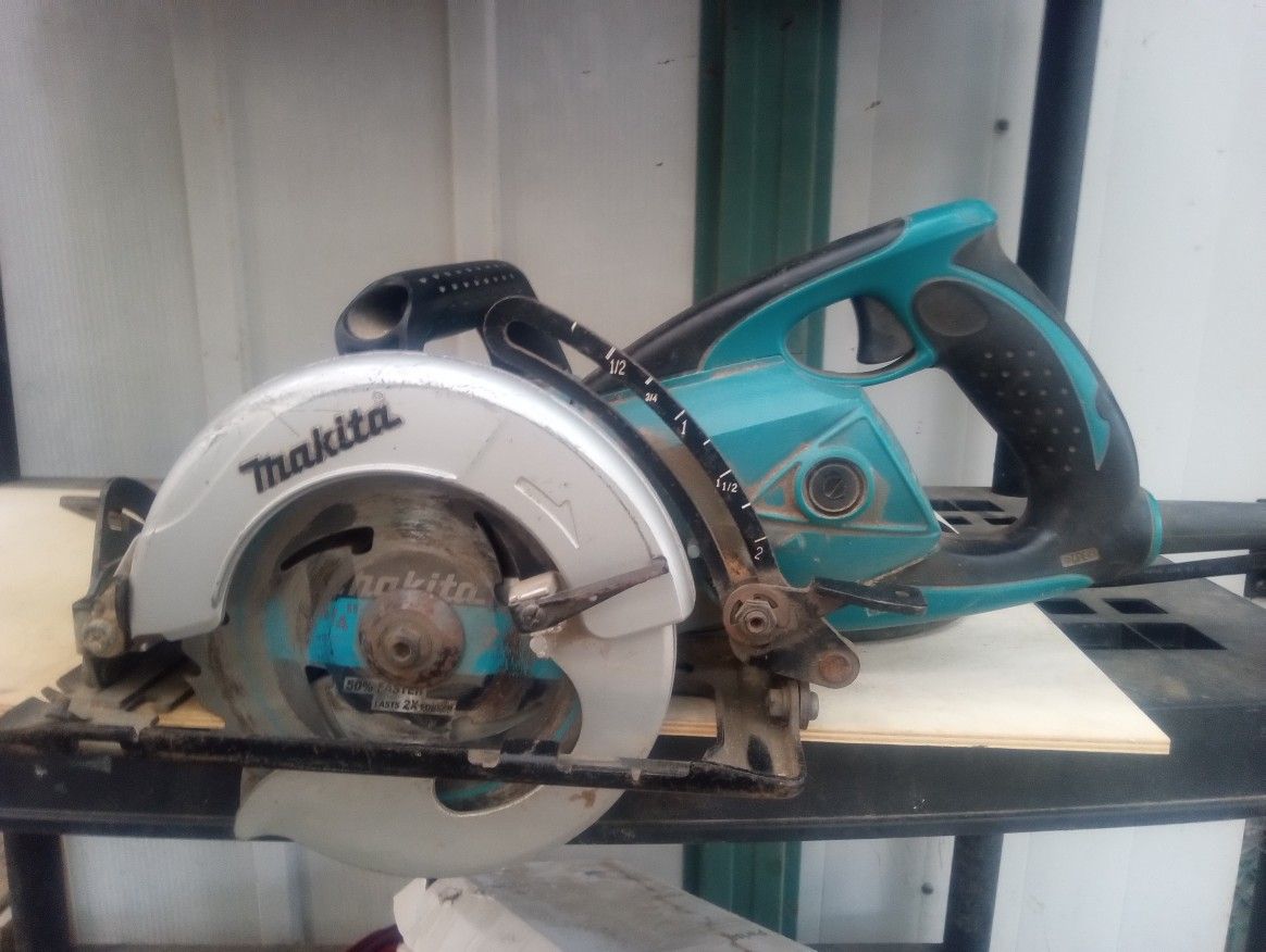 Makita 7 1/4 Saw