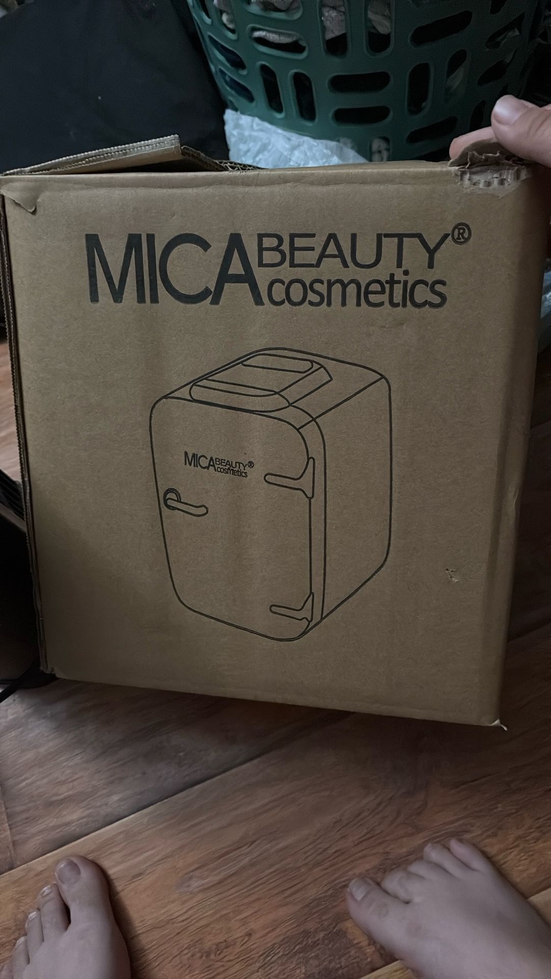 Mica Beauty Mini Fridge