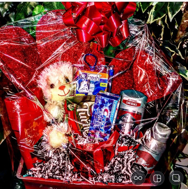 FREE Chocolate when you buy a Victoria’s Secret or Old Spice gift basket