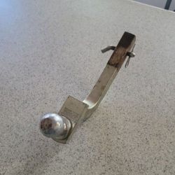 1"  trailer hitch with 1 7/8 ball. Make sure You have a 1 inch, not 2 inch.