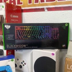 RAZER Blackwindow V3 keyboard