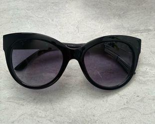 Black Oversized Cat-Eye Sunglasses