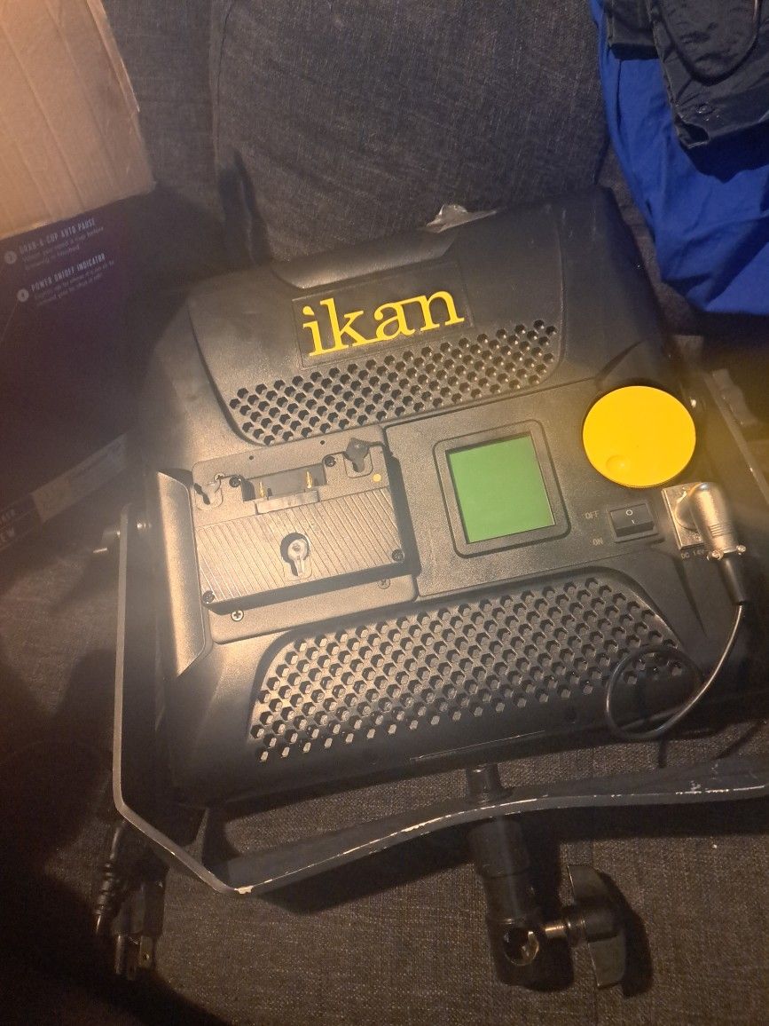 3 IKAN Studio Lights