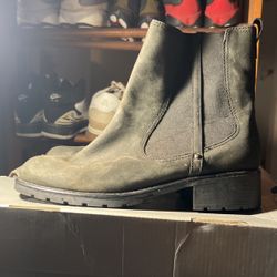 Black Clark boots