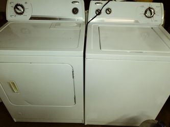Whirlpool set washer and gas dryer they both work great clean inside and out