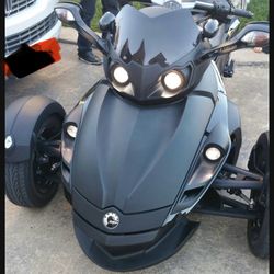 2009 special edition Phantom! Custom can am spyder motorcycle