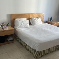 King Size Bed + Set of 2 nightstands