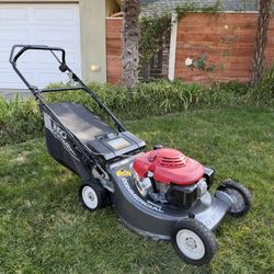 Like New Honda Push Lawnmower $400 Obo