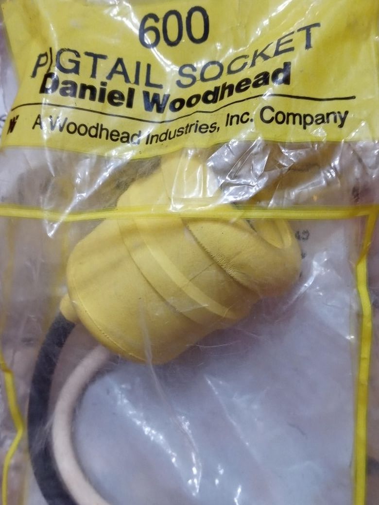 Daniel Woodhead Watertite Pigtail Lamp Sockets - 600 Septl